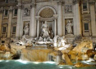 fontana di trevi