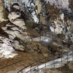 Escursione alla Grotta Gigante e al Castello di Duino