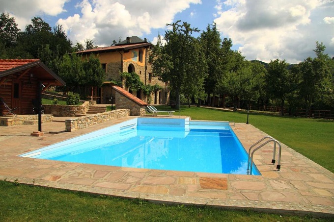 Agriturismo con piscina a San Benedetto Val di Sambro, Bologna