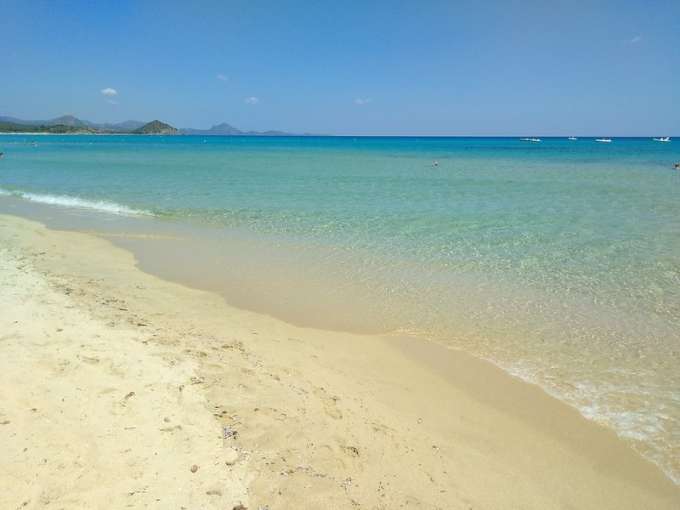 spiaggia di cala sinzias in sardegna