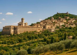 vista panoramica di Assisi in umbria